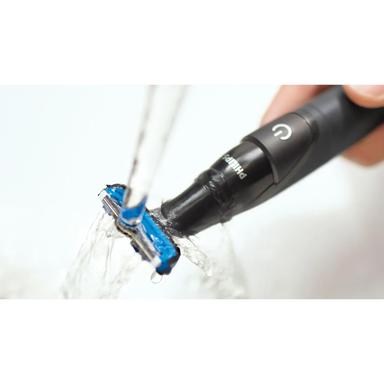 Black Philips Bodygroom 1000 safely and comfortably trims body hair in any direction, protecting skin with a 3mm comb and allowing for wet or dry use.
