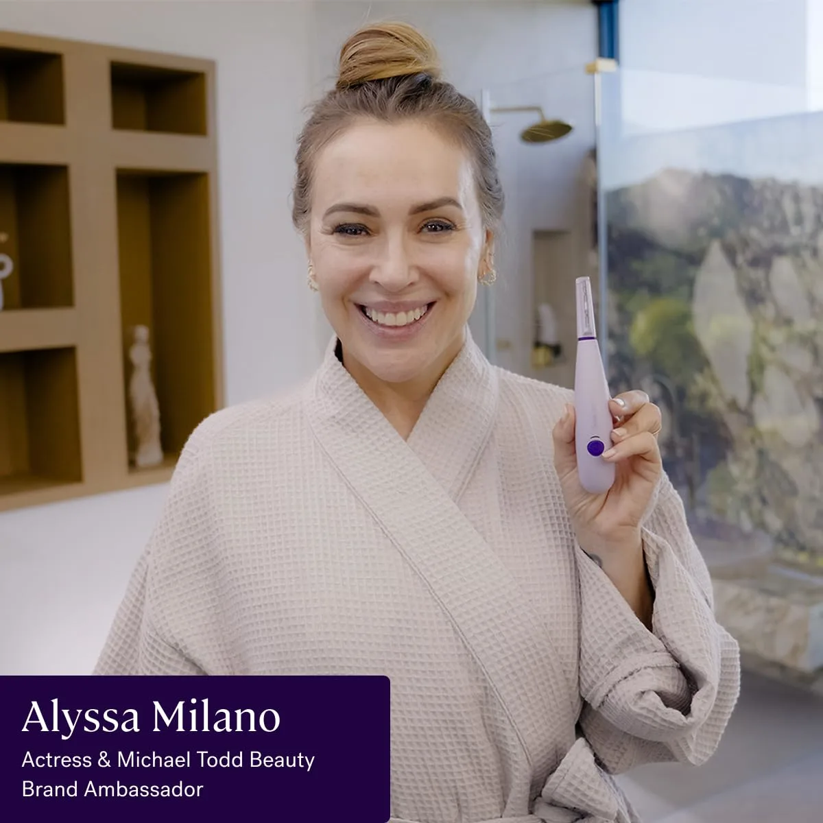 Sonicsmooth Pro - Dermaplaning Tool for Women - Image 2