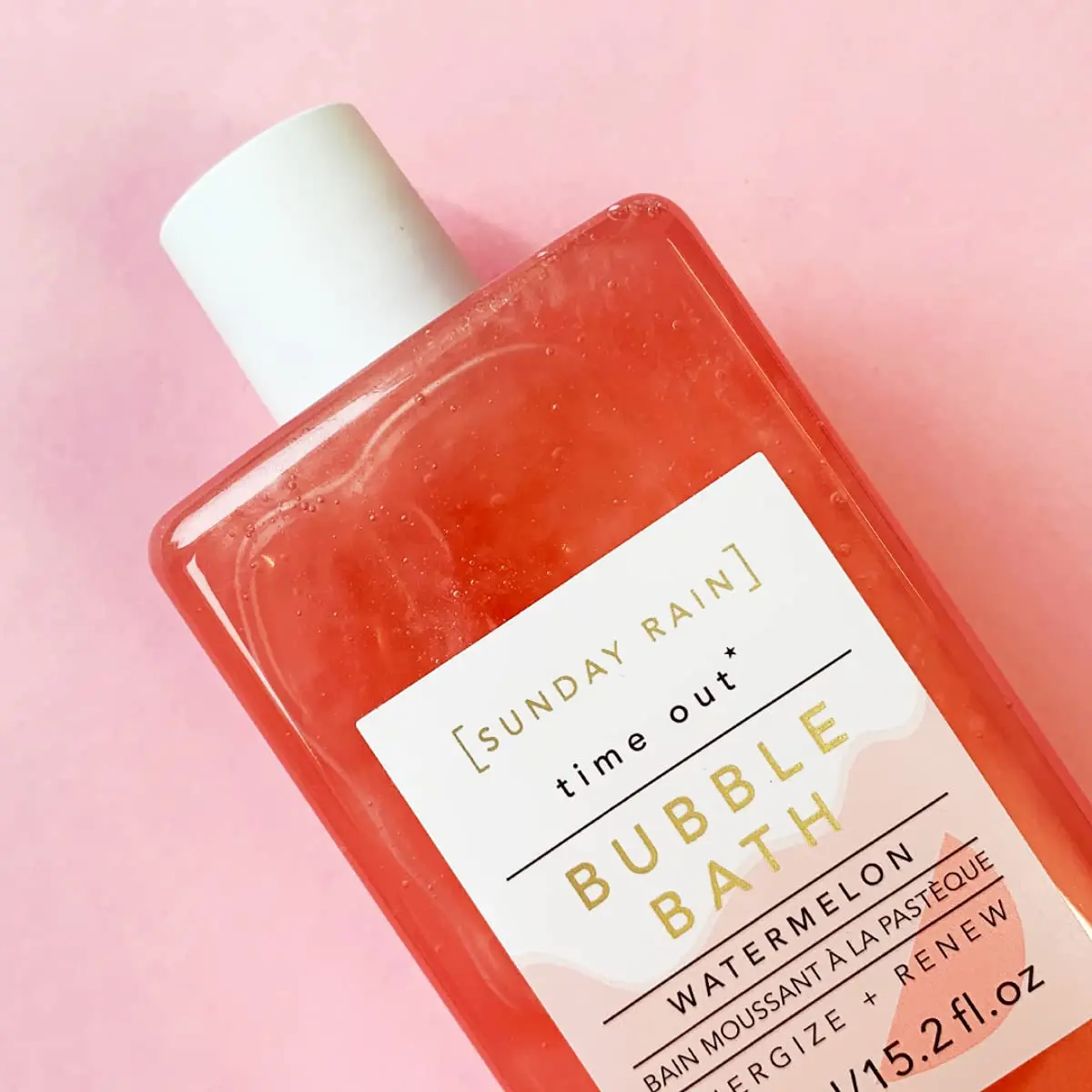Sunday Rain Watermelon Bubble Bath is a hydrating bathwater additive, enriched with vitamins and watermelon extract to moisturize skin and invigorate the senses.