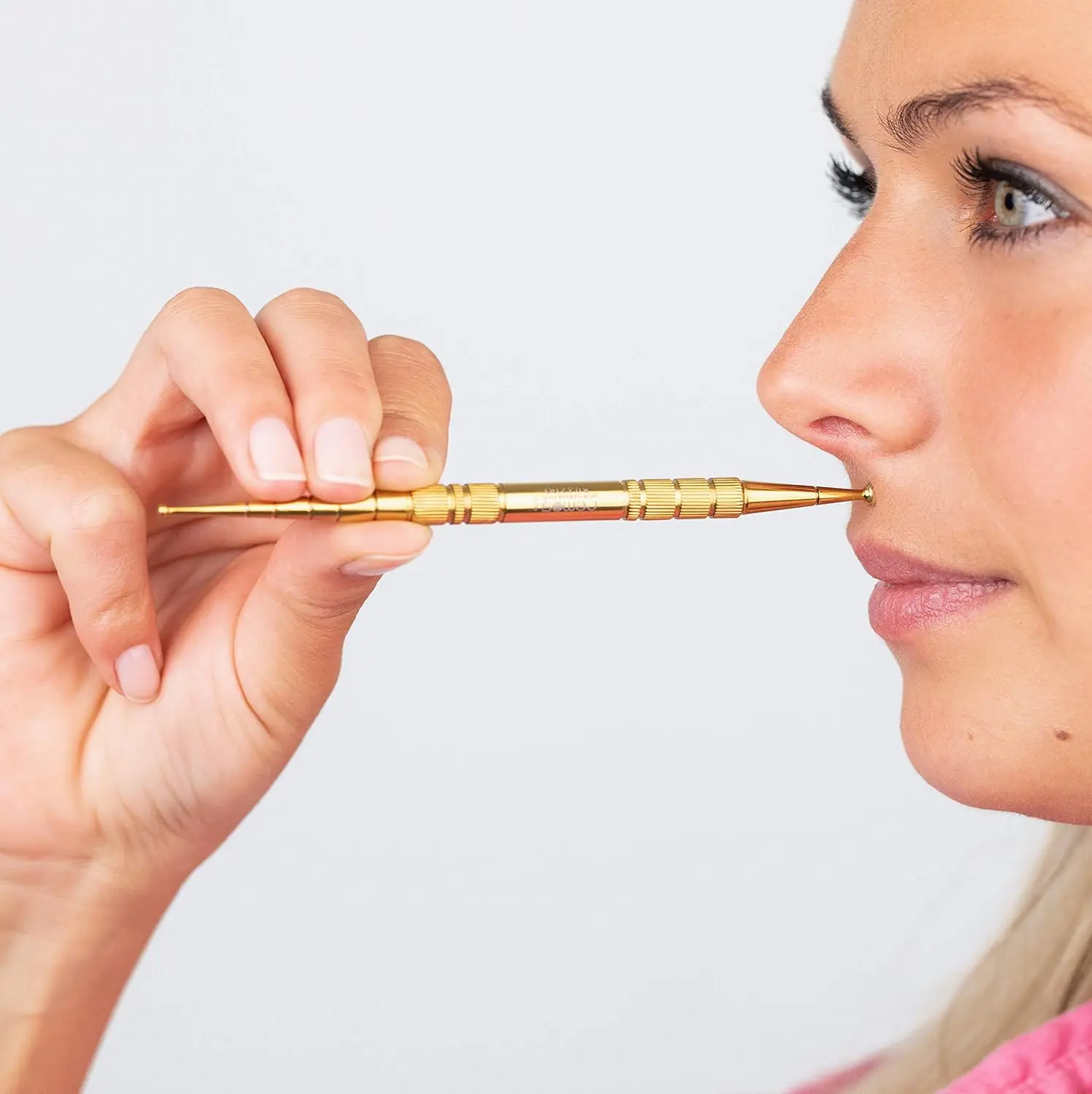 This gold-plated stainless steel acupressure pen with two ball sizes is perfect for scar treatment, tension, and adhesion relief with secure grip.