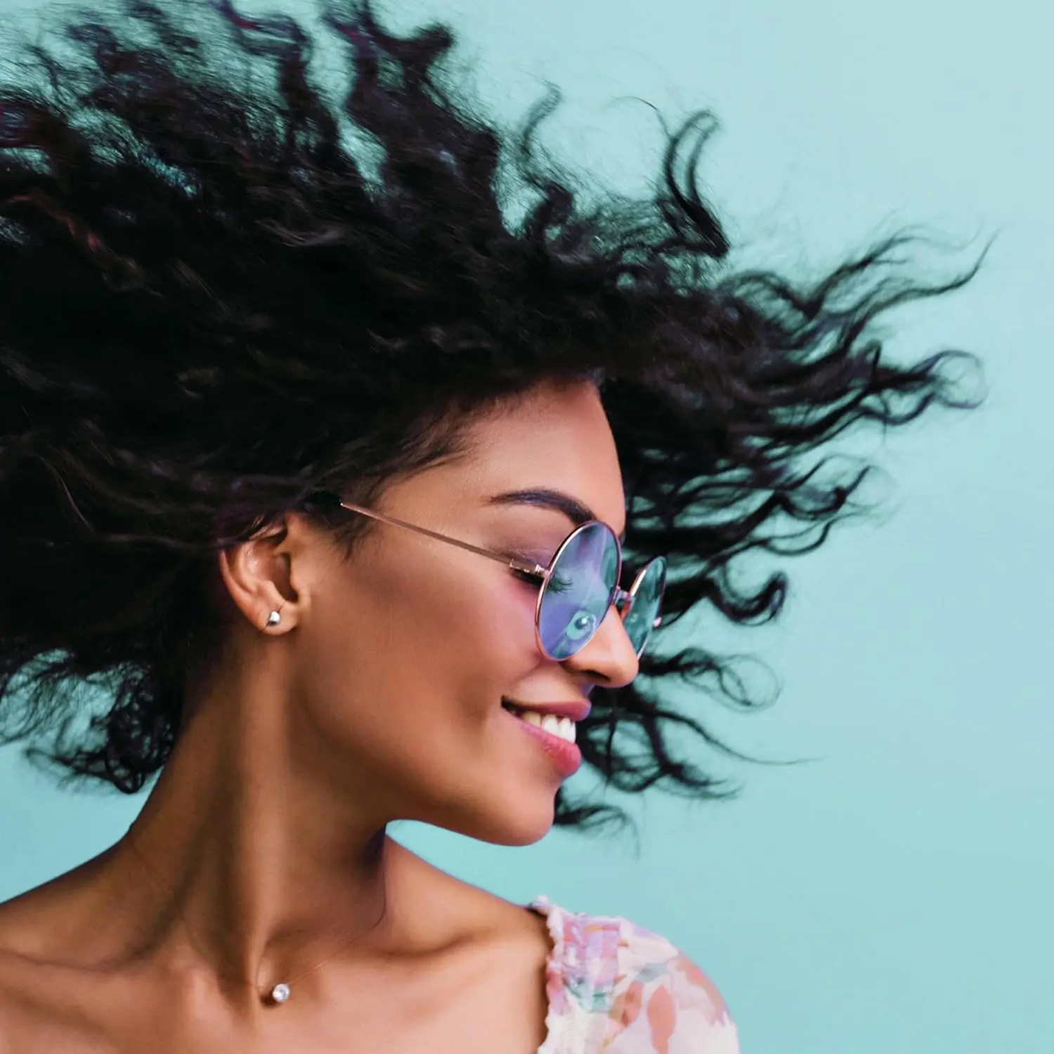 This argan oil of morocco hair mask deeply hydrates and revives dry, damaged hair, leaving it soft, smooth, and strong with radiant shine.