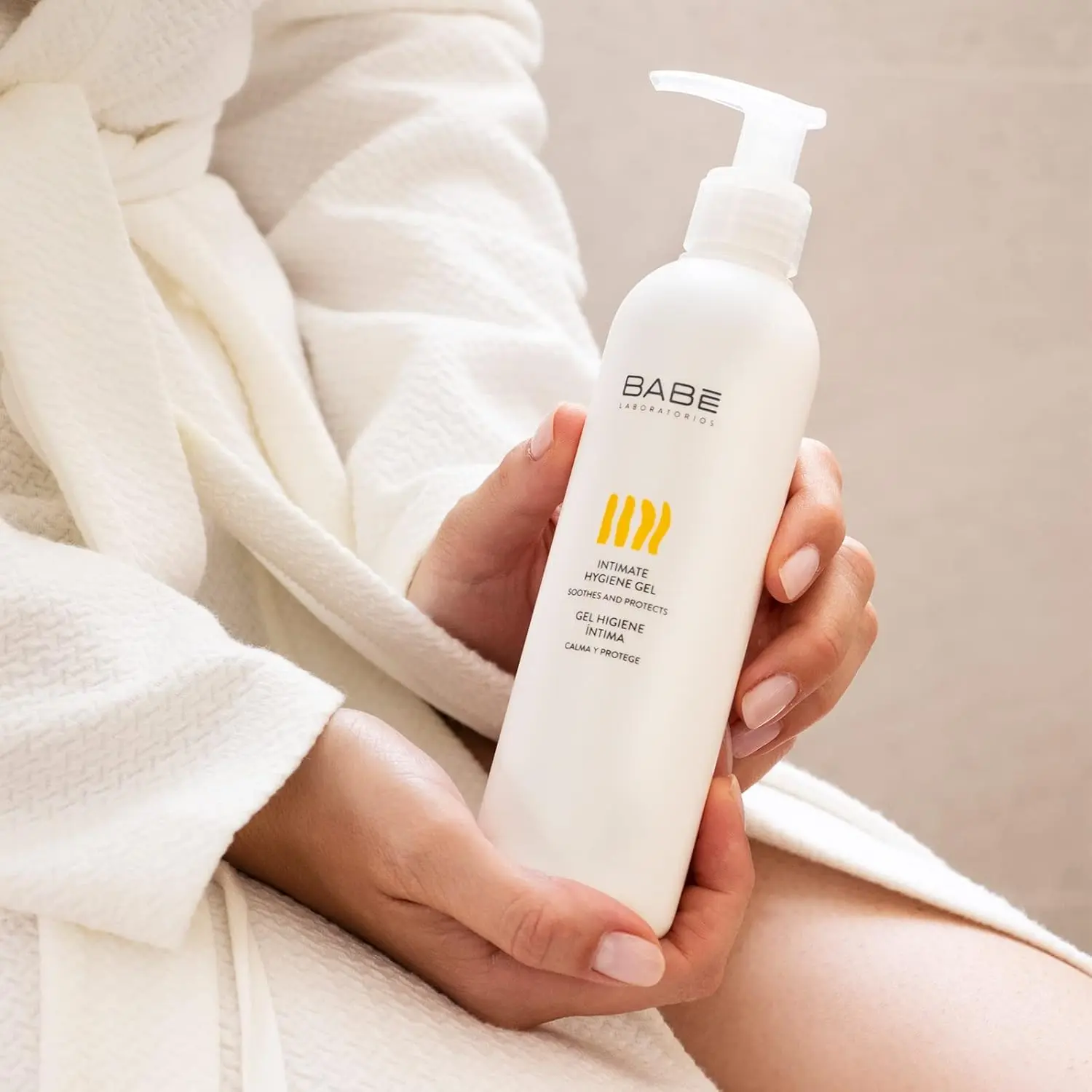 A bottle of Babe Intimate Hygiene Gel 250ml for gentle and effective feminine hygiene.