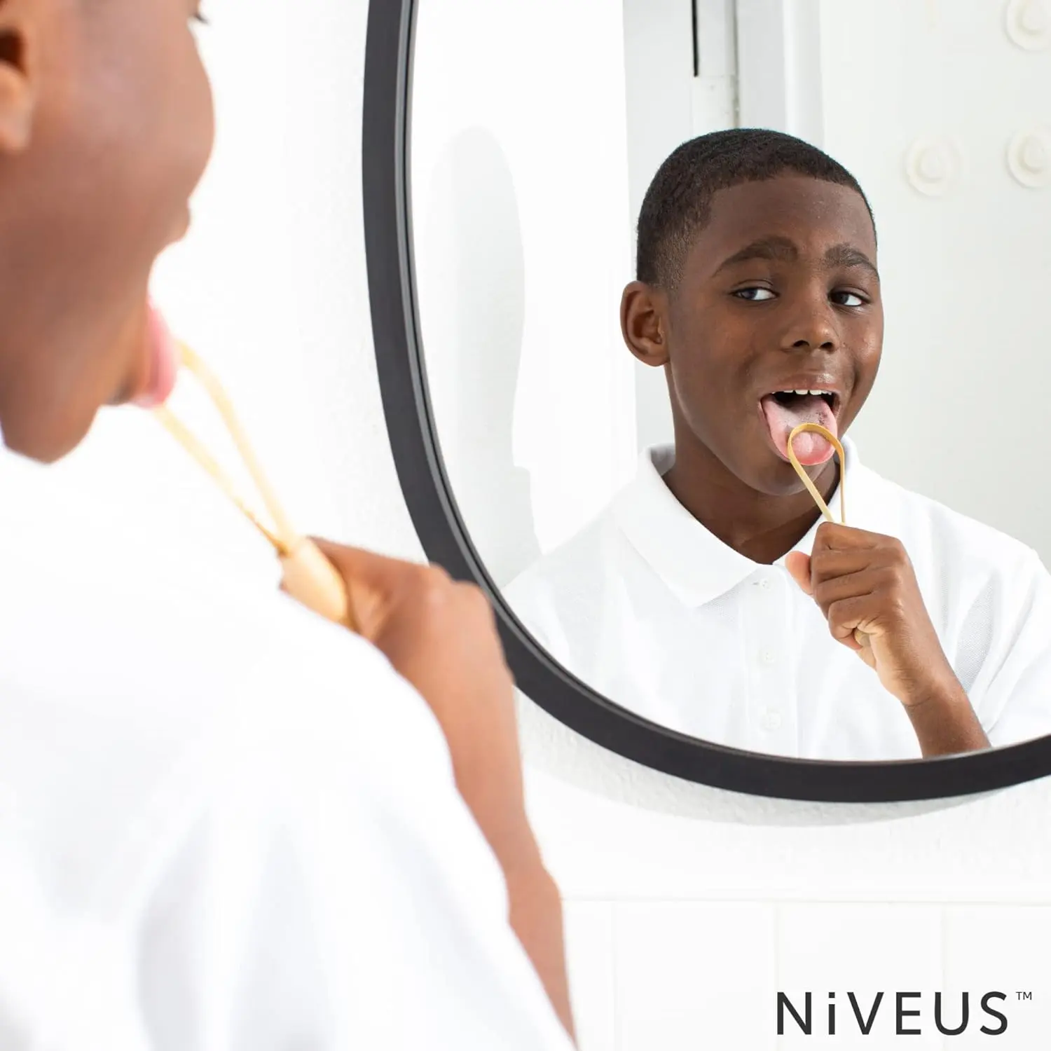 This natural bamboo tongue scraper is gentle and helps prevent gagging, making it perfect for adults and kids with sensitive mouths.