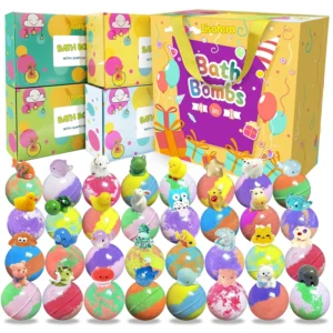 This gift set includes 32 bath bombs for kids with surprise land and sea animal toys inside, offering a fun and colorful bath experience with bubbles and pleasant scents.