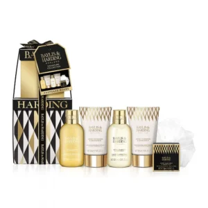 This Baylis & Harding Sweet Mandarin & Grapefruit vegan gift set includes luxury hand and body toiletries and a body polisher, all beautifully packaged in recyclable plastic-free packaging.