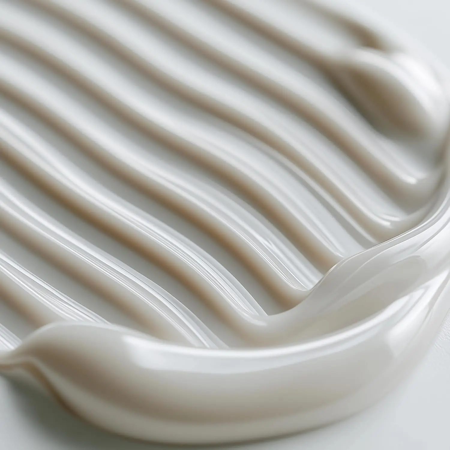 Authentic Brazilian Keratin Kit Alisado Extra Reparador by KAREOL for everyday hair care use, providing confidence and a unique fragrance.