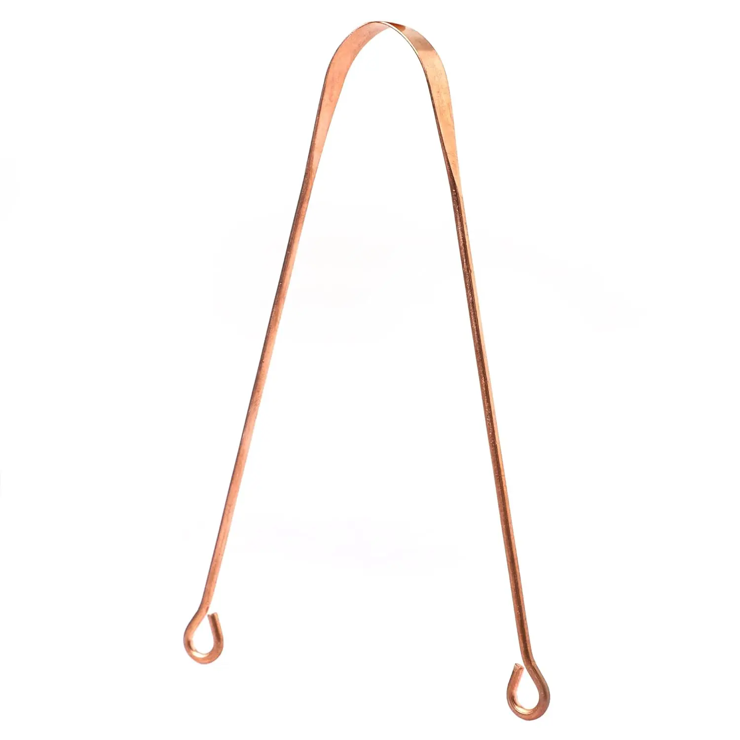 This copper tongue cleaner with comfortable handles helps remove bacteria and reduce bad breath for improved oral hygiene.