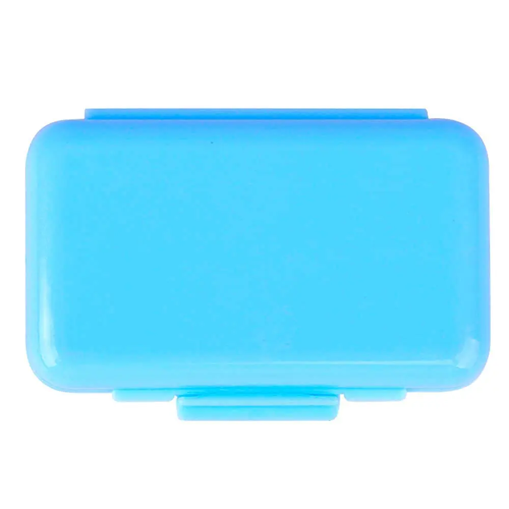 A box of mint flavored dental wax for braces provides relief from wire and bracket irritation, with 5 strips allowing for up to 50 uses.