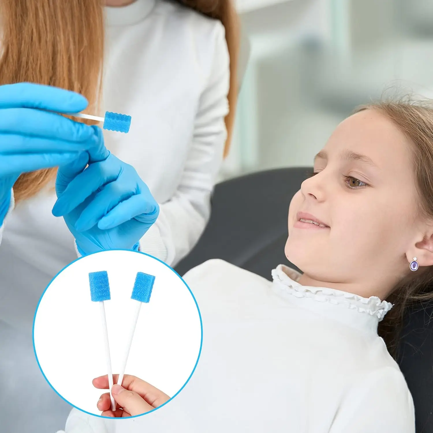 This image shows a bulk pack of 500 individually wrapped blue disposable oral swabs with soft sponge tips and strong PP handles for easy and safe mouth cleaning.