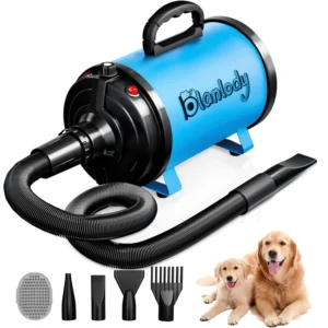 A powerful 3200W dog hair dryer with adjustable speed settings and four different nozzles for effective and quiet grooming, ensuring a comfortable experience for your pet.