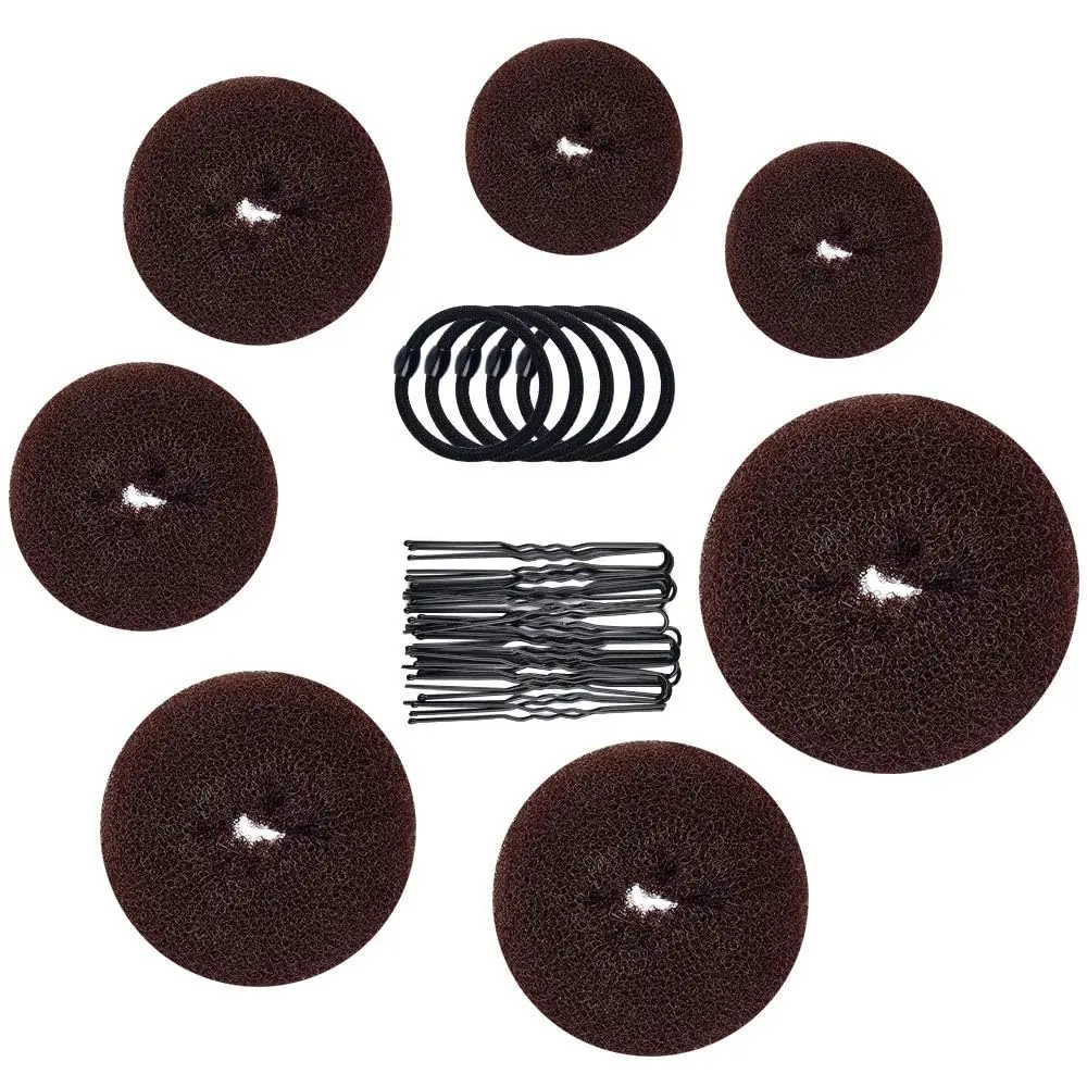This hair bun maker kit includes donut bun makers in various sizes, elastic hair ties, and bobby pins, perfect for creating neat and stylish chignons for any hair volume and occasion.