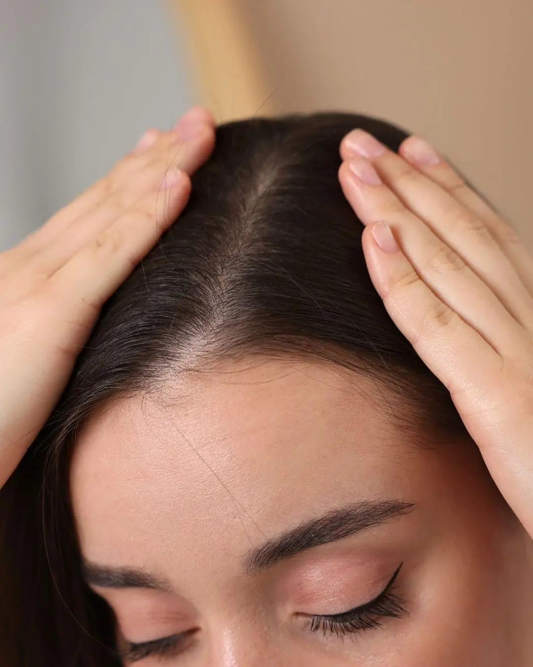 This hair and scalp scrub deeply cleanses, fights dandruff, reduces itching, and provides anti-aging benefits for healthier hair.