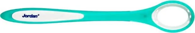 This Jordan Clinic tongue cleaner features an ergonomic handle for a comfortable and effective cleaning experience, ensuring firm grip and ease of use.