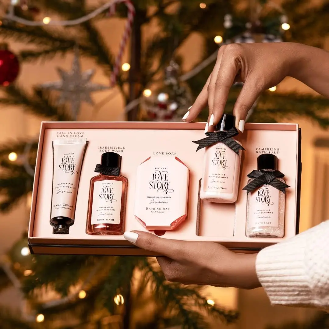 Kimirica Love Story bath and body care set, the ideal Valentine's gift, featuring romantic notes of gardenia and jasmine in luxurious packaging with a customized card.