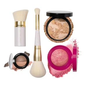 This Laura Geller New York Daily Routine Kit in Medium provides everything needed for a fast, flawless makeup look with foundation, blush, eyeshadow, and brush.