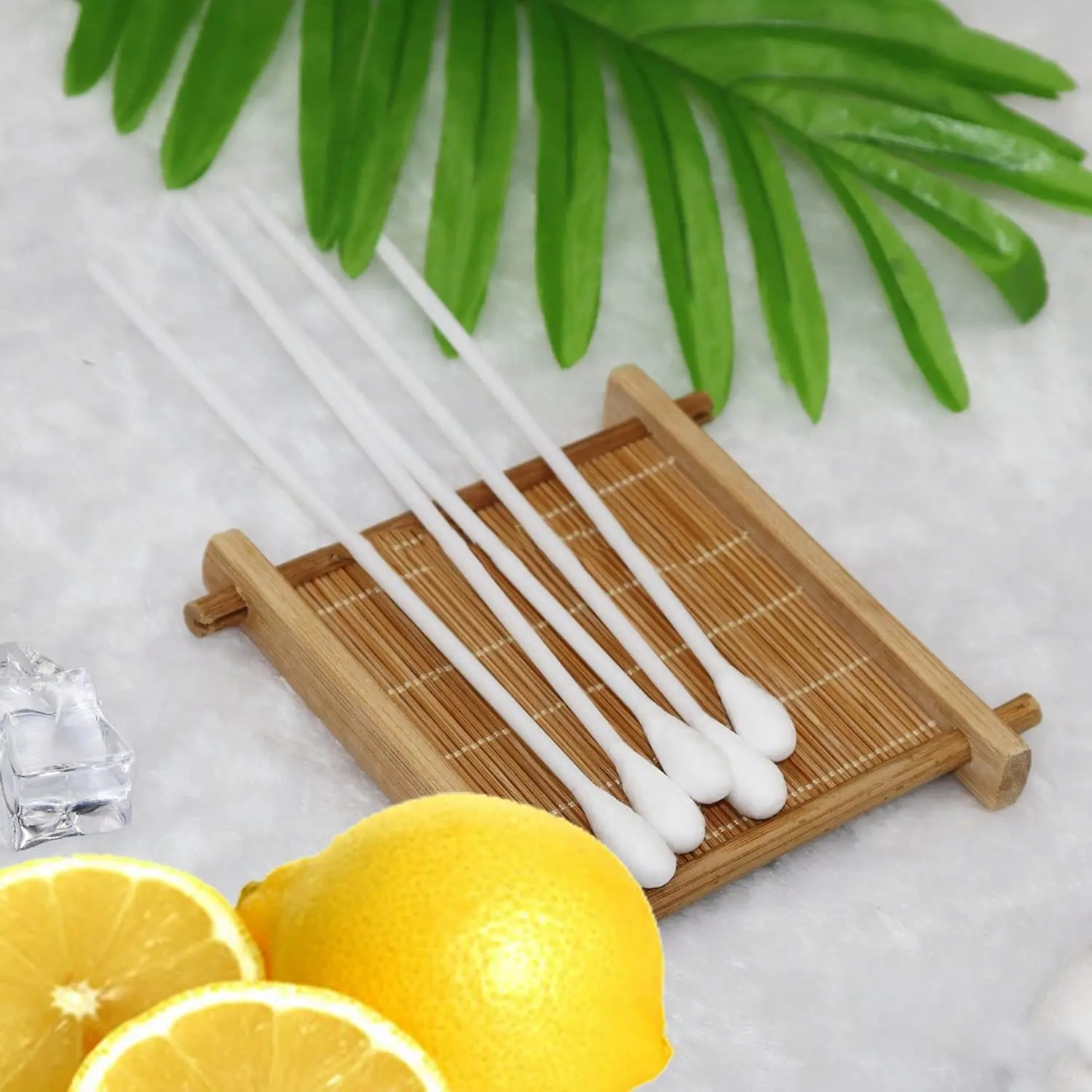 These lemon glycerin swabsticks are pre-moistened and ideal for post-operative oral care, providing refreshment and relief for dry mouths.