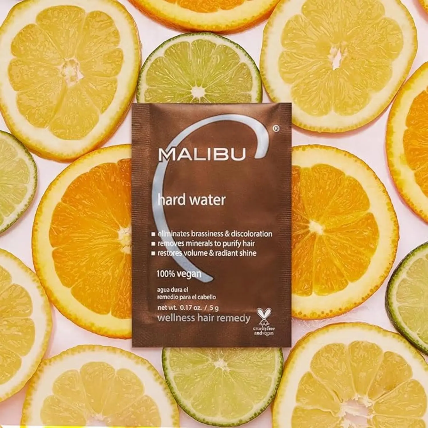 This Malibu C Hard Water Wellness Collection includes shampoo, conditioner and hard water treatments to remove mineral buildup and hydrate dry, damaged hair.