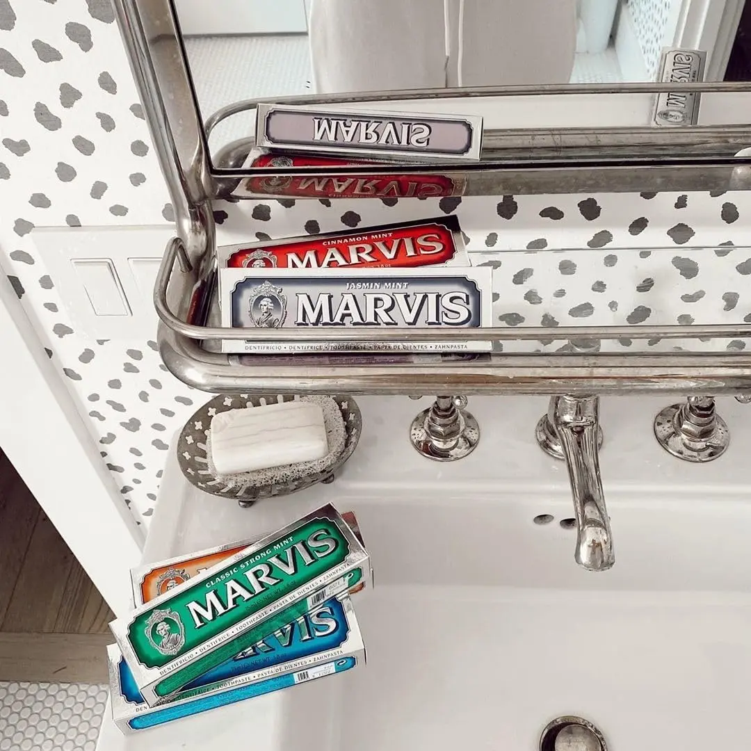 A 75ml tube of Marvis Whitening Mint toothpaste for removing plaque, tartar and a refreshing taste.