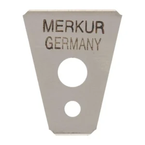 Pack of Merkur MK-908A detailing razor blades, made in Solingen Germany, designed for safe and precise shaving of eyebrows, moustache, and other detail areas.