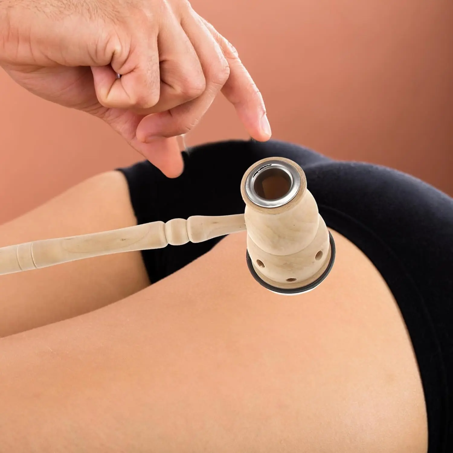 Natural wooden moxibustion box with moxa stick holder, a portable and safe tool for traditional Chinese medicine practitioners, designed for easy cleaning and versatile use with various moxa sticks.