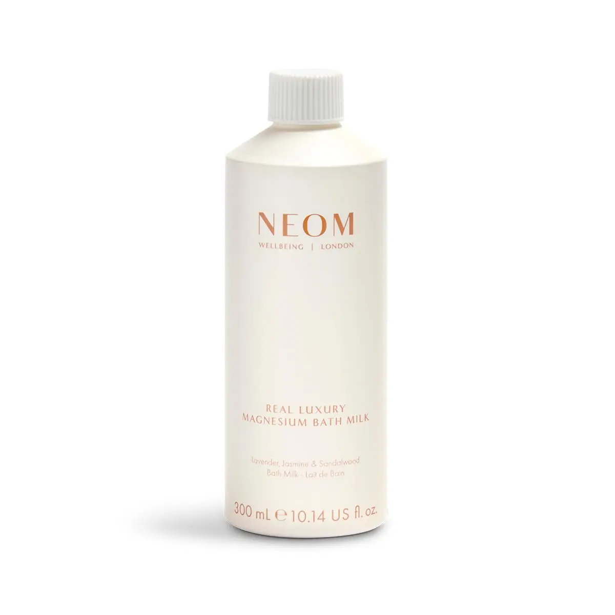 NEOM Real Luxury Bath Milk infuses your bath with a rich, fragrant blend of lavender and jasmine for a luxurious, healing experience.