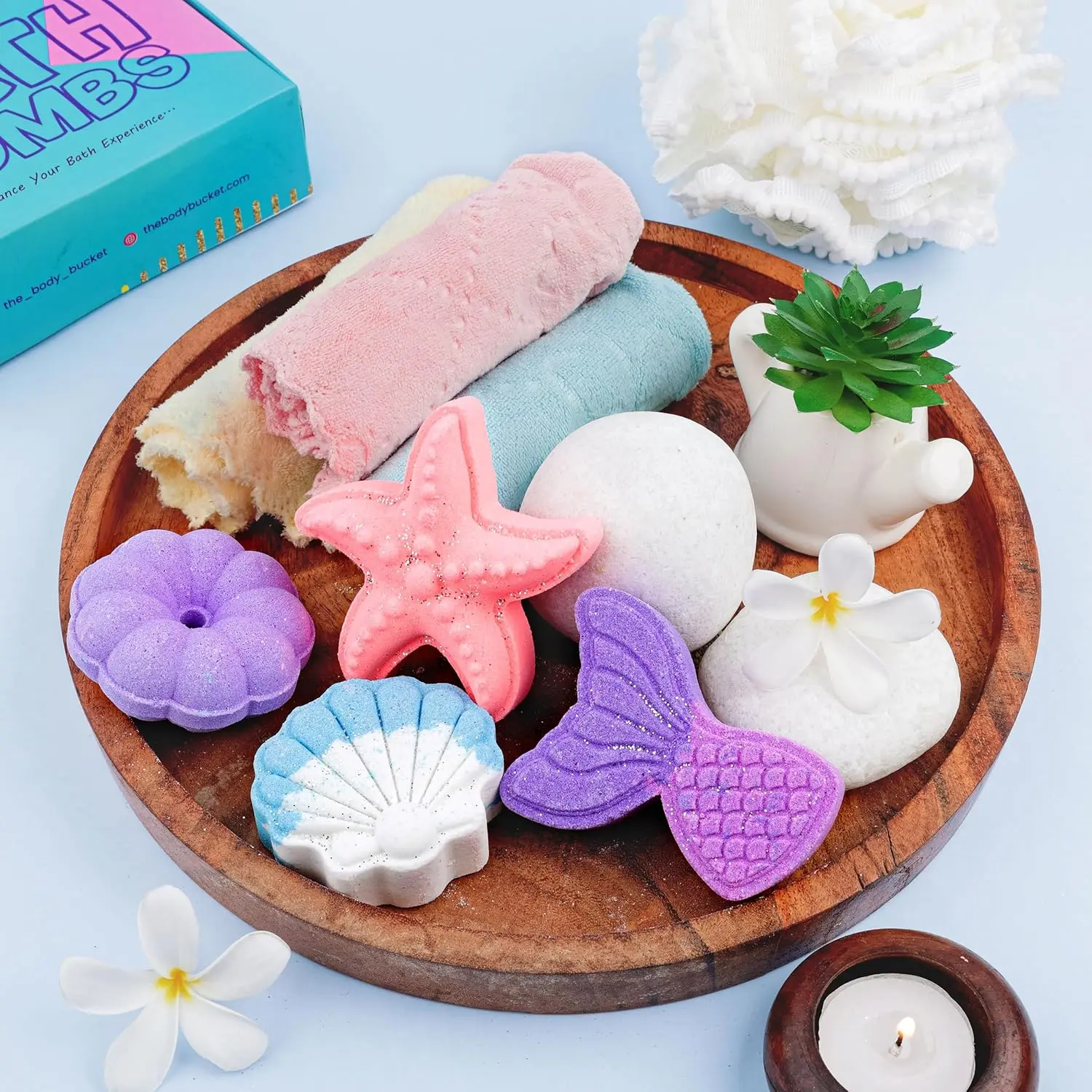 These handcrafted bath bombs offer a relaxing ocean breeze fragrance for a moisturizing and colorful bath experience, gentle and safe for all skin types.