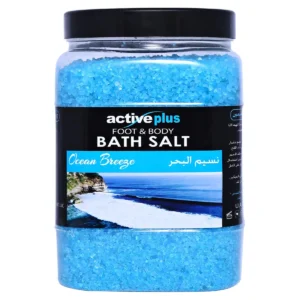 A 3 kg jar of blue Ocean Breeze bath salt from Active Plus, suitable for all skin types and tones.