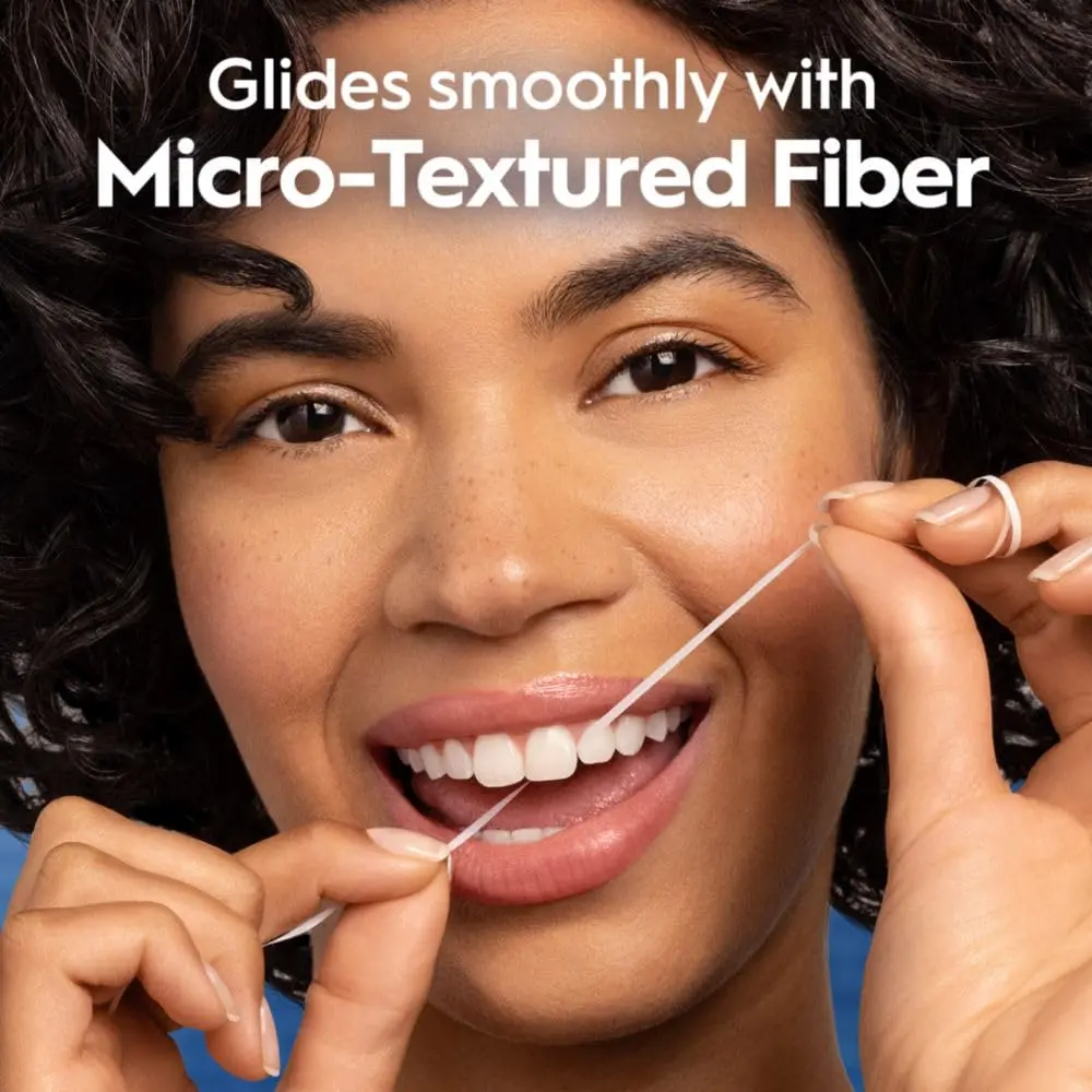 Three-pack of Oral-B Glide Pro-Health Deep Clean Cool Mint floss that slides easily to help prevent gingivitis.