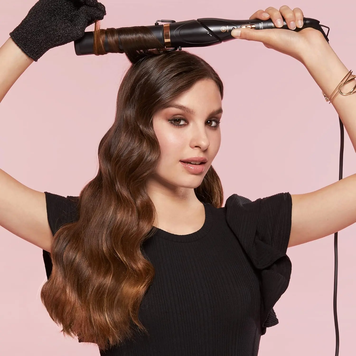 Close-up of the BELLISSIMA Imetec My Pro Twist & Style oval-shaped curling iron attachment with a 38x25mm diameter and ceramic coating for creating Hollywood waves.