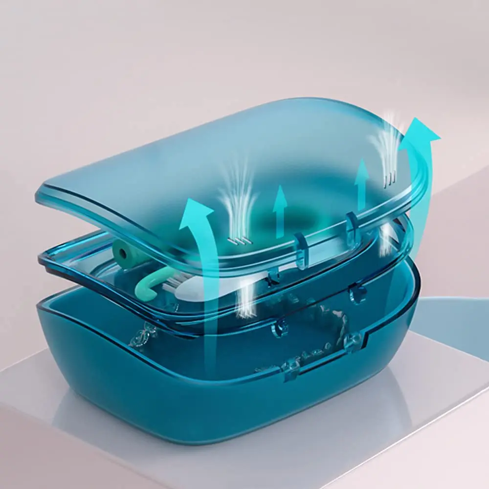 This durable retainer box is perfect for travel and home storage, keeping your mouth guard, dentures, or aligners clean and safe from dirt.