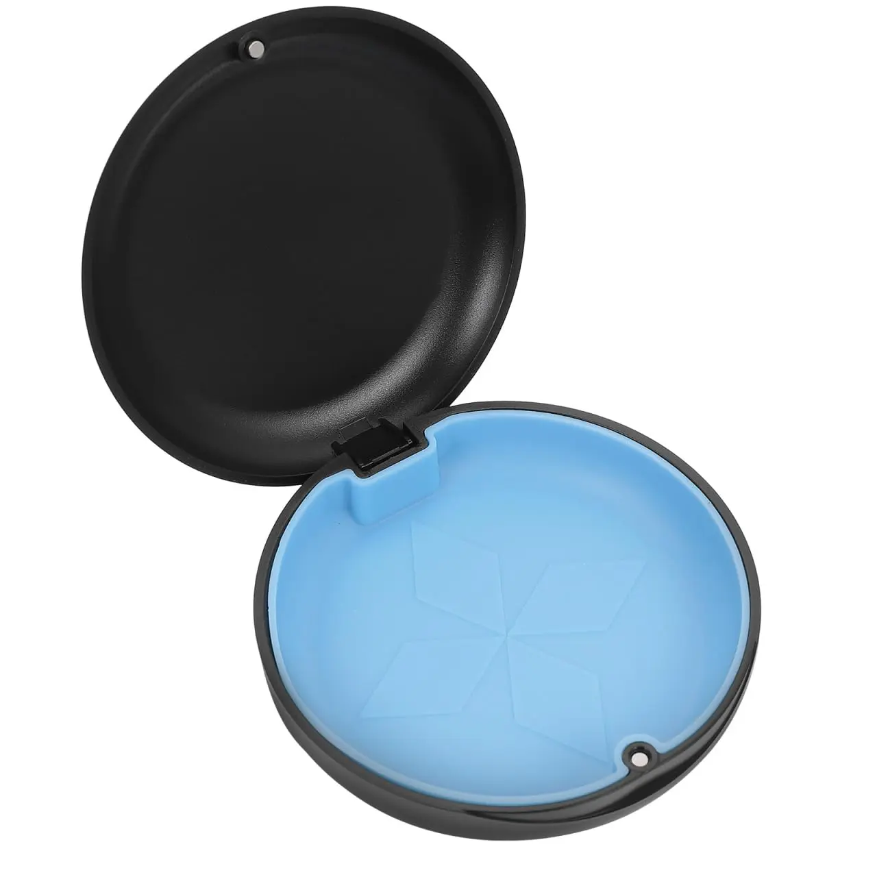 Alipis compact cube retainer case securely stores dental aligners, dentures, mouth guards and night guards, protecting them from dirt during travel.