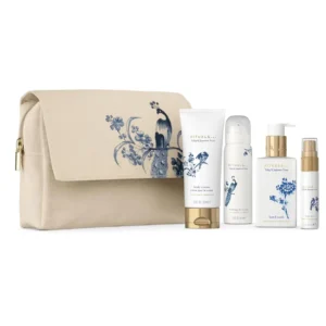 RITUALS Amsterdam Collection gift set pouch containing four body care products scented with Japanese yuzu and Dutch tulips, perfect as a gift for women.
