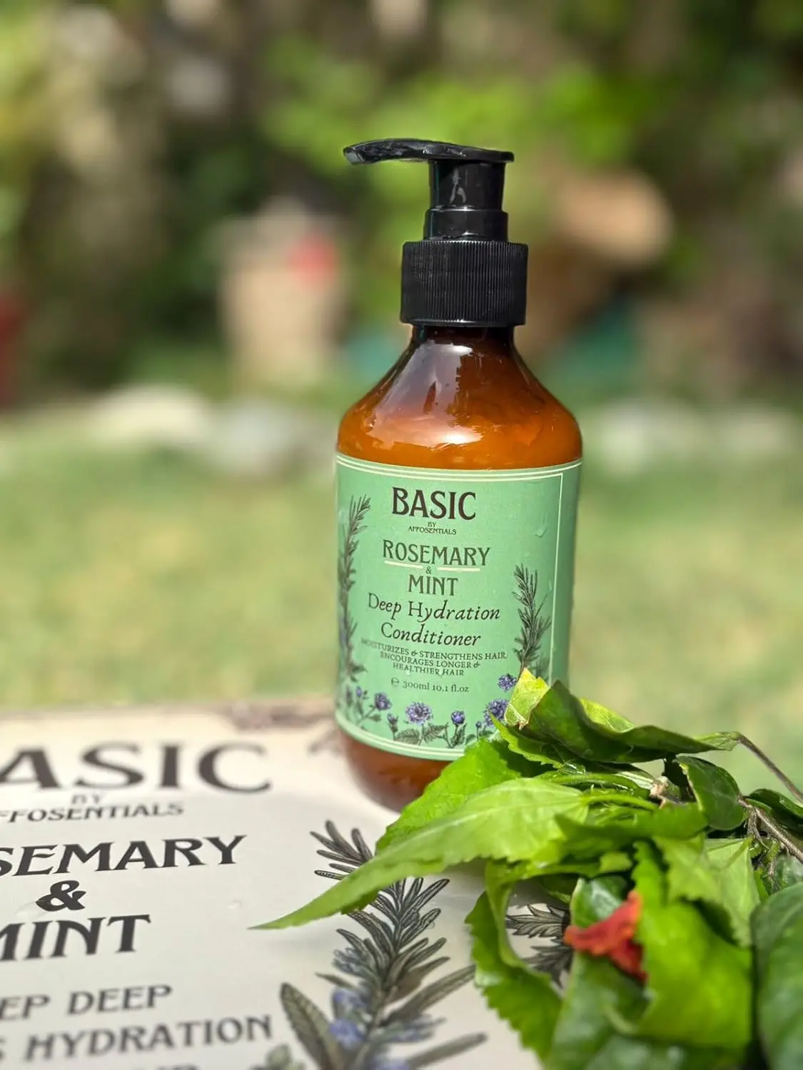 This premium rosemary mint hair care set with shampoo and conditioner offers a refreshing and nourishing experience for revitalized hair.