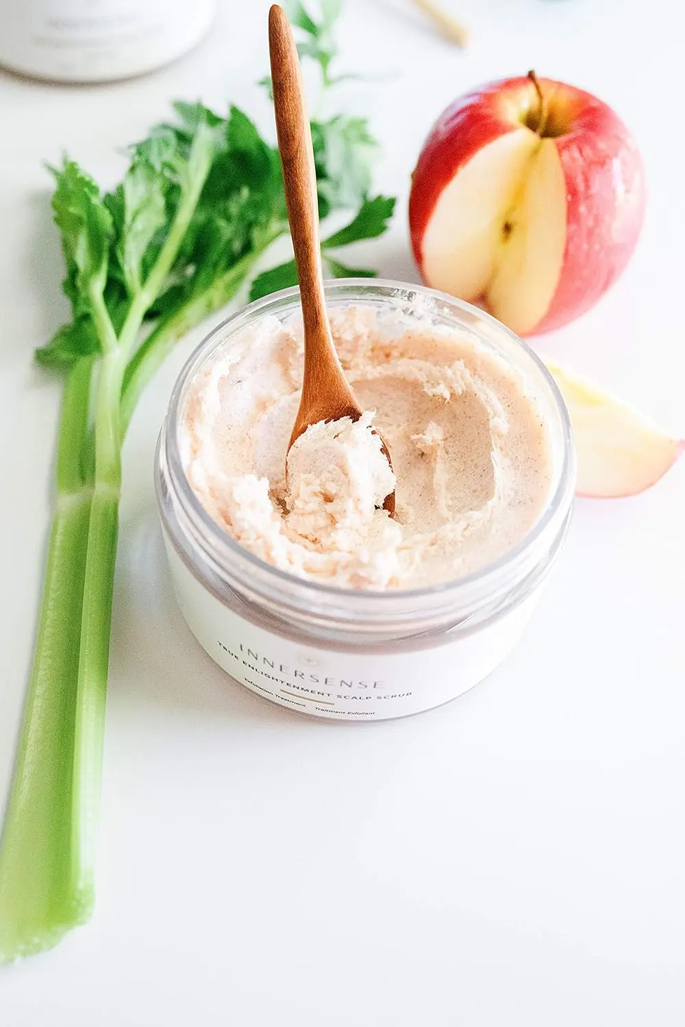 Innersense Organic Beauty scalp scrub with Hawaiian red salt, tea tree and peppermint oil provides a natural, gentle exfoliation, removing impurities while stimulating blood flow and soothing irritation.