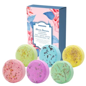 This aromatherapy shower steamer gift set contains six fragrant tablets made with organic plant extracts for a relaxing spa experience.