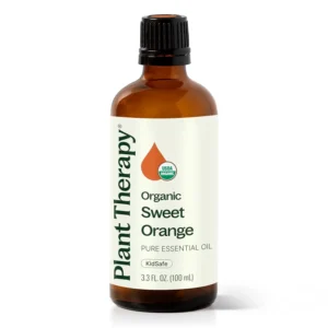 Plant Therapy sweet orange essential oil promotes happiness, boosts mood and supports a healthy immune system with its light, fresh, citrus aroma.