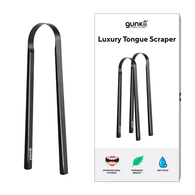 This metal tongue scraper effectively removes gunk and bacteria to freshen breath and improve oral hygiene for adults and kids.