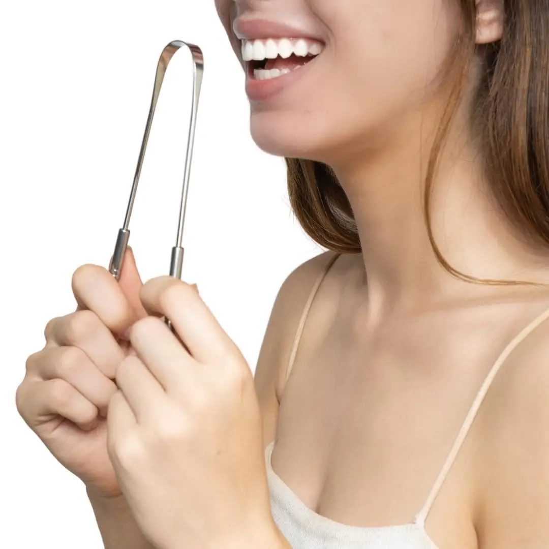 This two-pack of stainless steel tongue scrapers with travel cases helps you fight bad breath and improve oral hygiene by removing plaque and bacteria from your tongue.