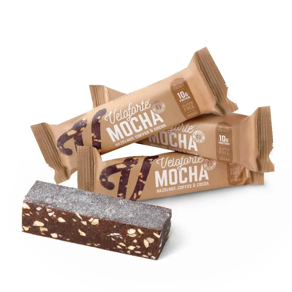 Veloforte Mocha protein bar with hazelnut, coffee and cocoa provides 10g of plant protein and 37g of carbs for optimal workout refuelling, is 100% natural, vegan and gluten free.