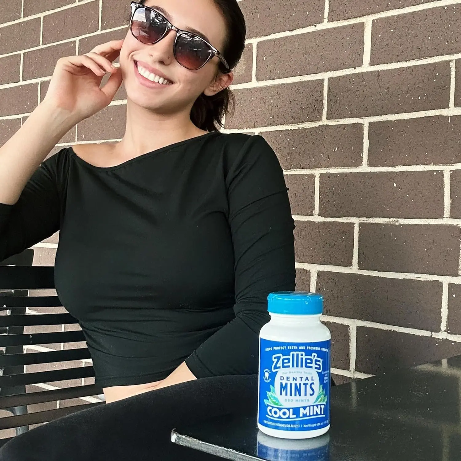 This is a 250-count package of Zellies cinnamon flavored mints sweetened with xylitol, a sugar alternative that promotes oral health and freshens breath.